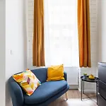 M5 Maria A Apartment